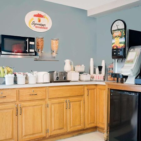 Super 8 By Wyndham Long Prairie Motel Buitenkant foto
